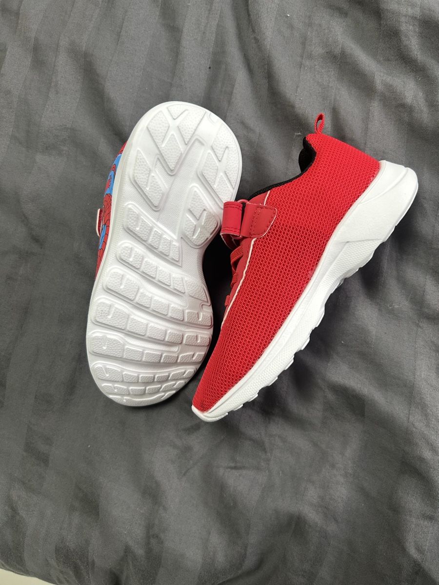 Schuhe für Jungen: Sneaker – Neu (gemäss Beschreibung) aus Staad SG von cla_q9nm 2