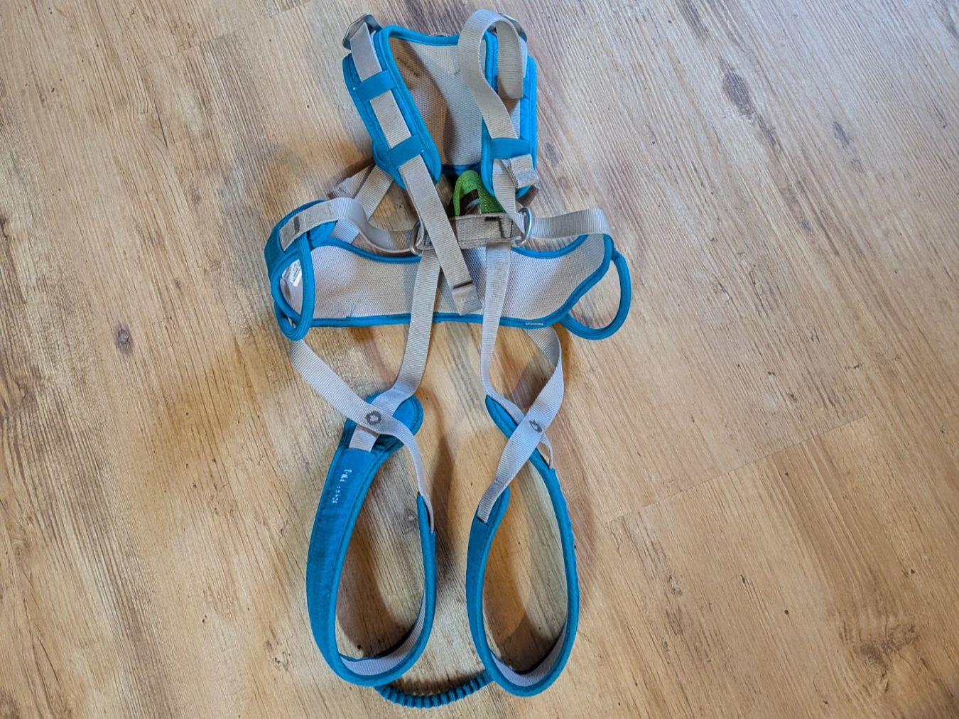 Petzl Kletterausrüstungen: Klettergurt Kinder Petzl – Gebraucht aus Schänis von b_blues