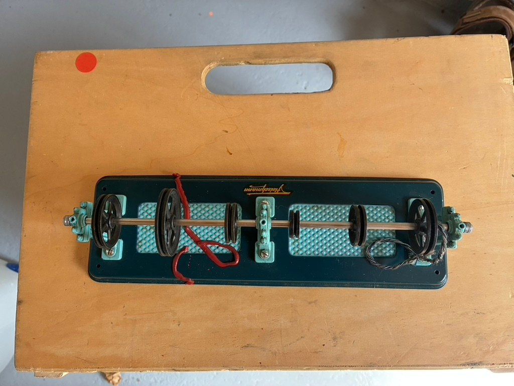 Kits de montage: Dampfmaschine mit Transmission – D'occasion à Uznach par Kas-Fri 9