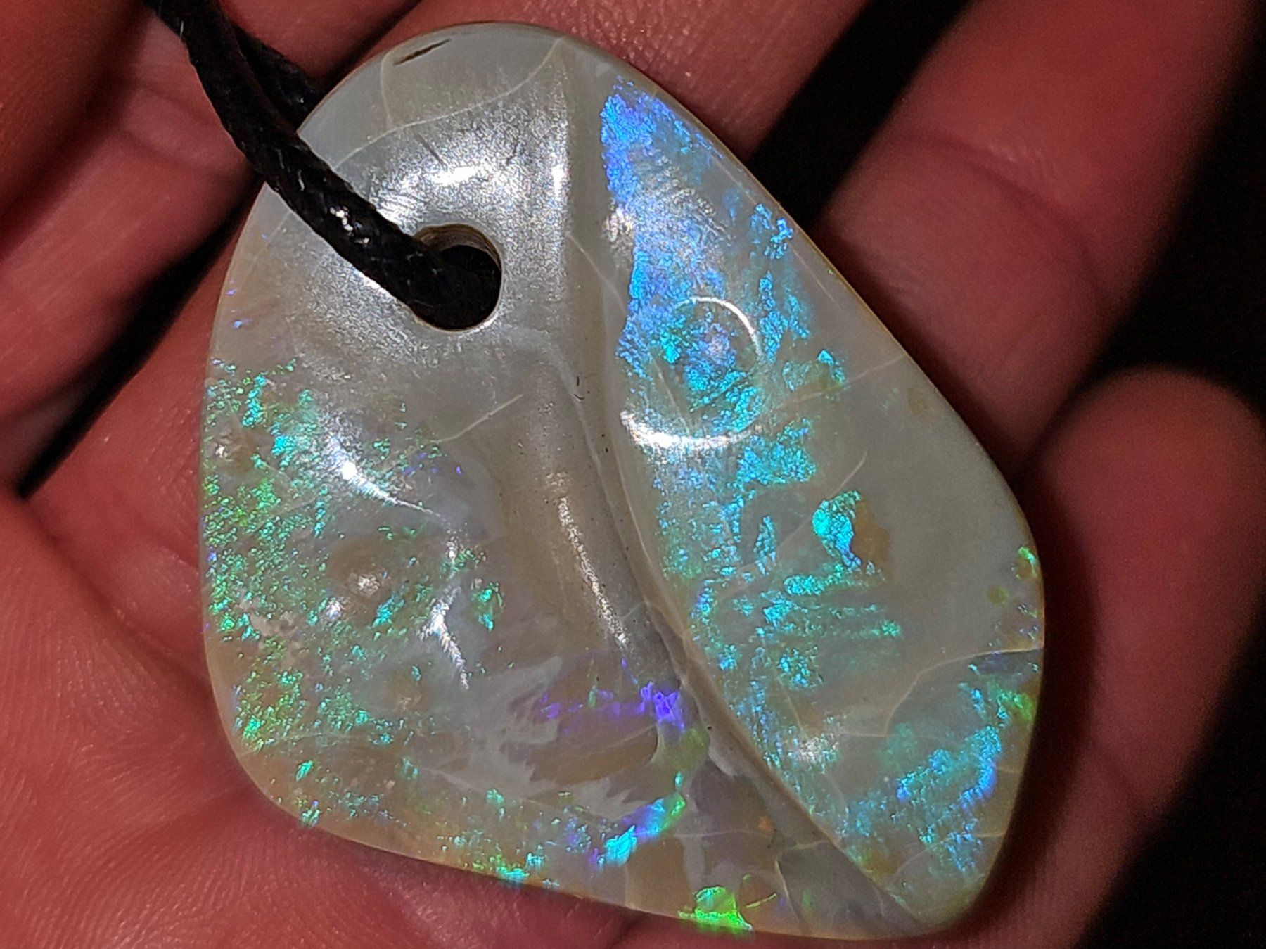 Pietre preziose: Natürlicher australischer Flashfire Opal Anhänger – Usato da Uerkheim venduto da Winwinner