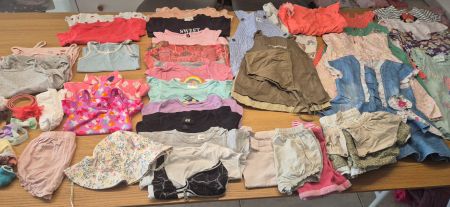 Kleiderpaket 2, Sommer, Mädchen, 47 Teile, Grösse 86