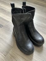 Stiefel schwarz Stradivarius Gr. 37