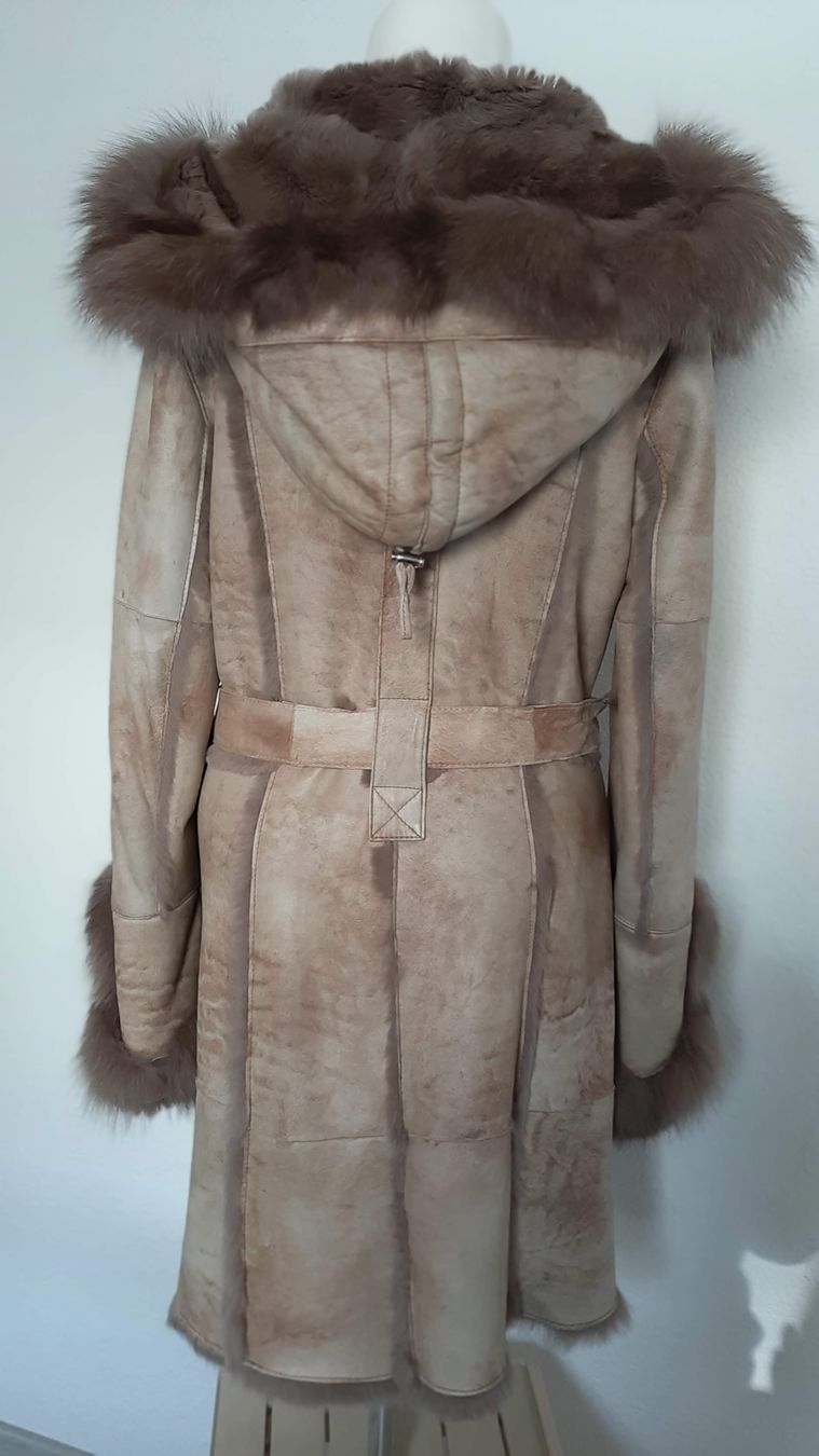 Cappotti: Manteau fourrure – Nuovo (secondo la descrizione) da Faoug venduto da PetitLuxe 2