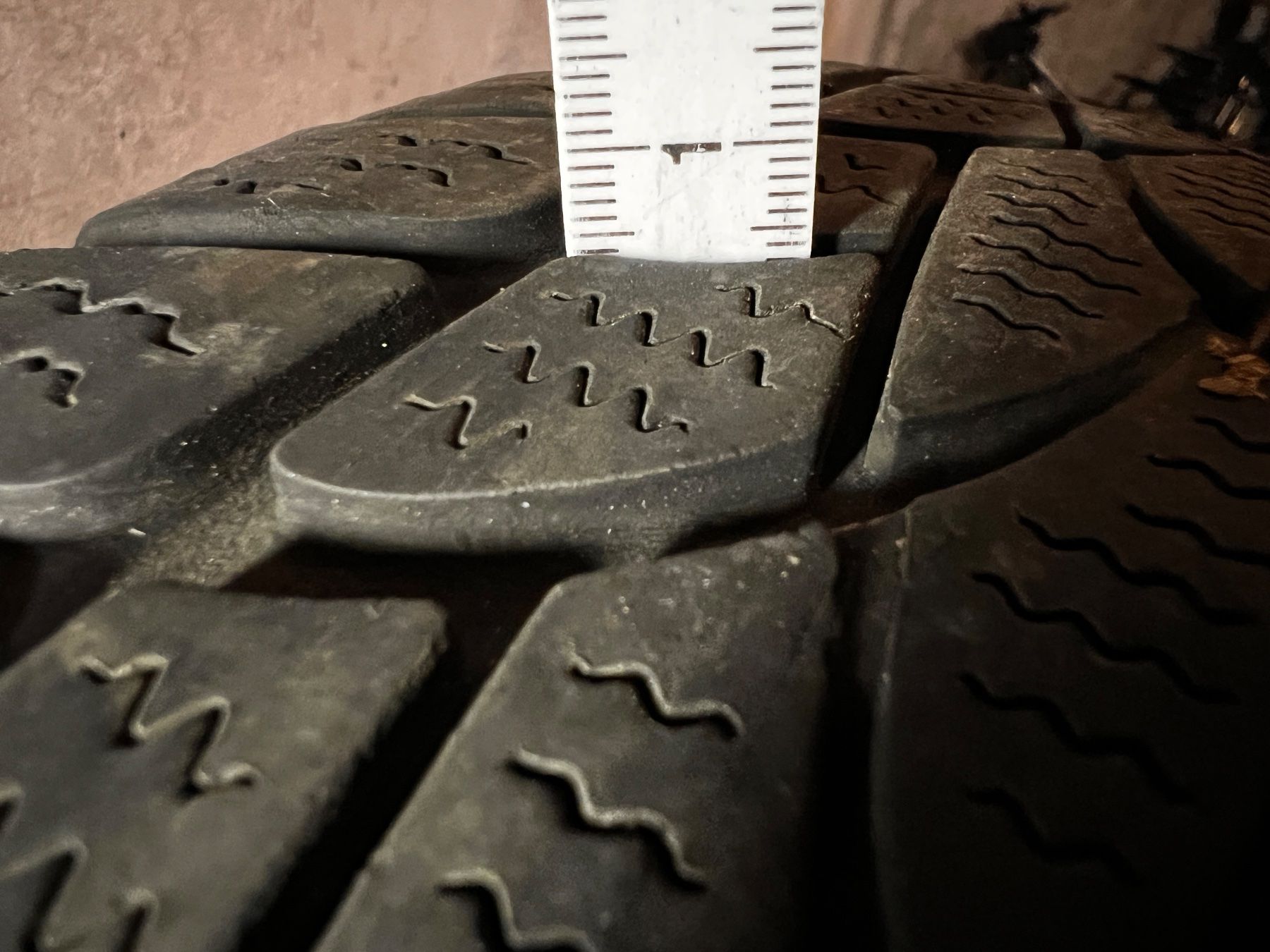 Cooper Pneus & Kompletträder: 4 Mini Cooper S Alufelgen ink. Winter Pneu – Gebraucht aus Trimmis von Susigsxr1 5