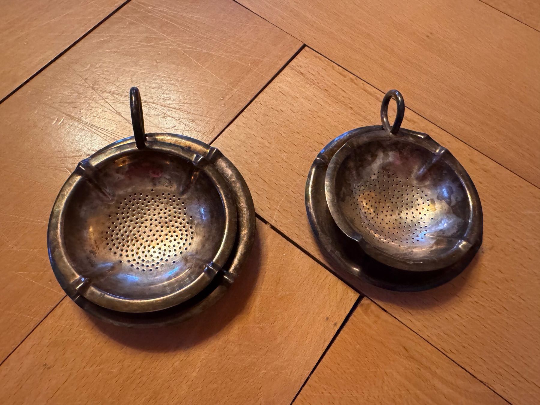 Elettrodomestici da cucina: Antike, versilberte Teesiebe – Usato da Zürich venduto da 411osmanbey