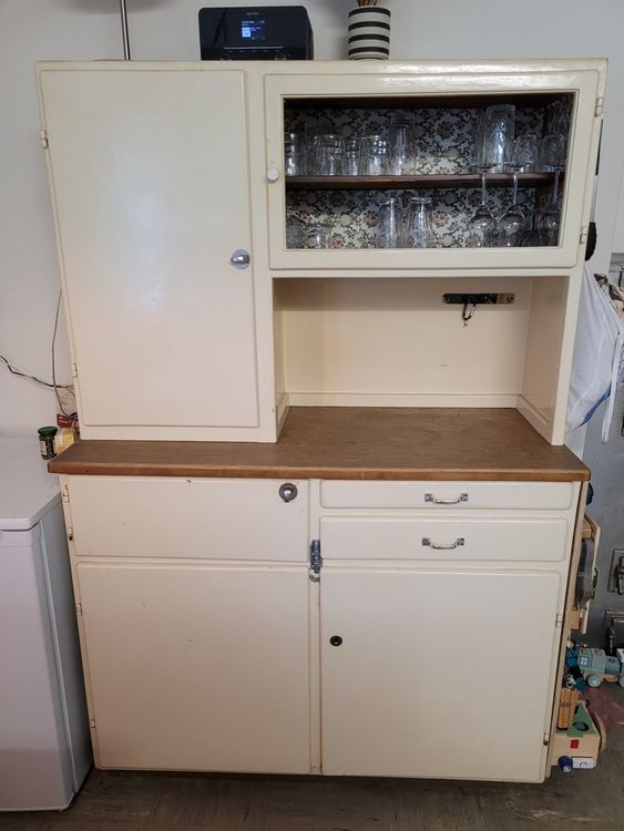 Altes, stylisches Küchenbuffet (Gebraucht) in Zürich für CHF 31 – nur ...