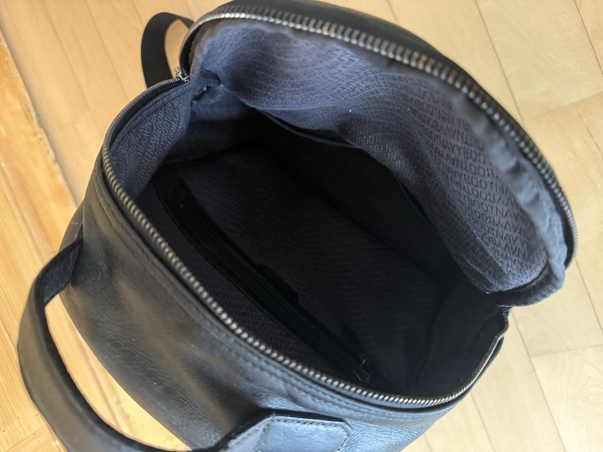 Navyboot Zaini: Navyboot Leder Rucksack schwarz – Usato da Uster venduto da Schangnau87 7
