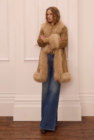 charlotte simone mantel