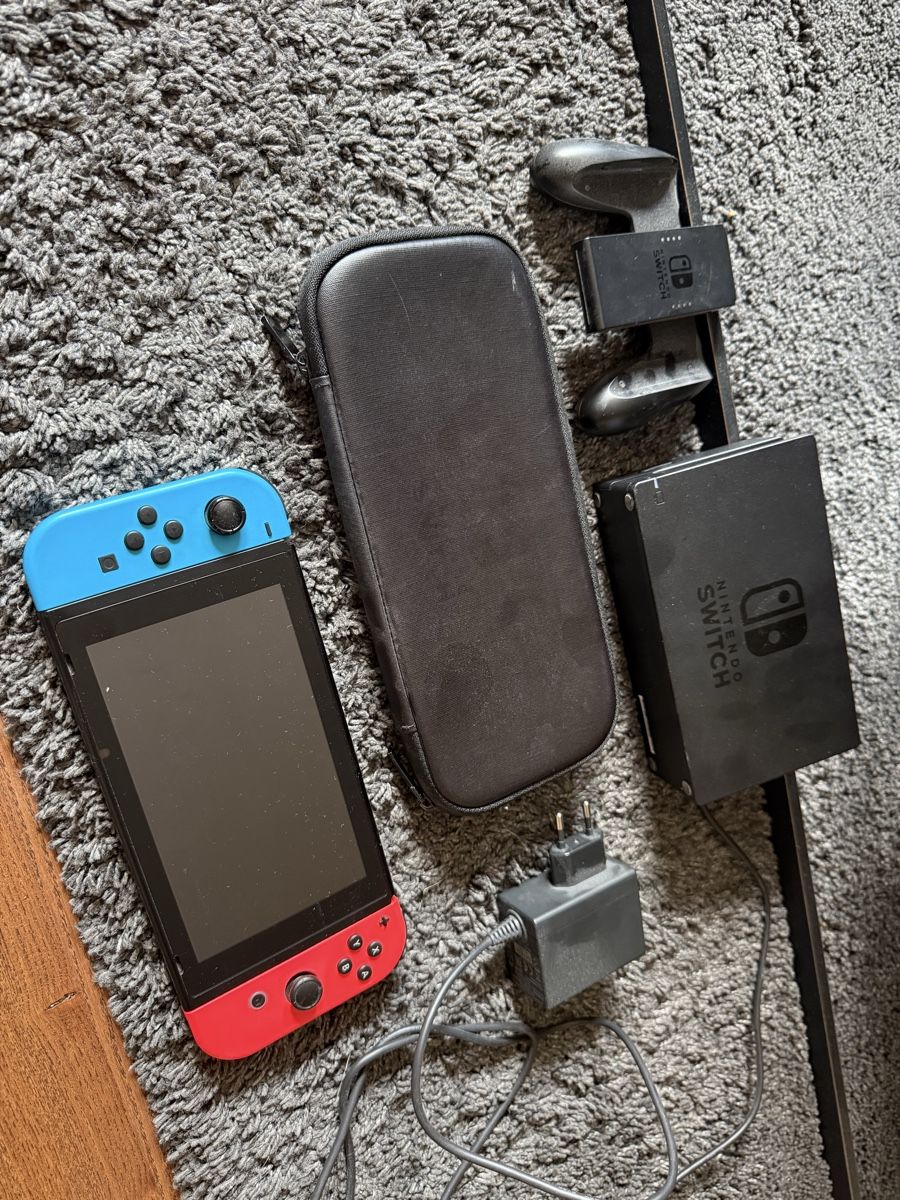 Nintendo Console: Nintendo Switch – Usato da Châtel St Denis venduto da Mariep77