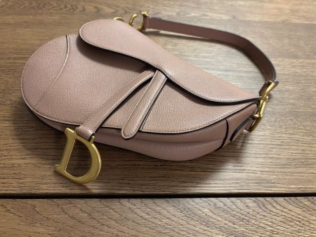 Sac à bandoulière Dior Saddle en cuir de veau grainé