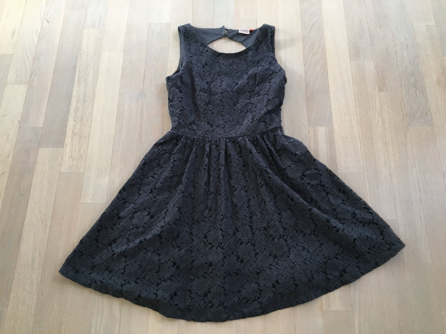 Vero Moda Robes: Kleid – D'occasion à Ettingen par gaggalari 1