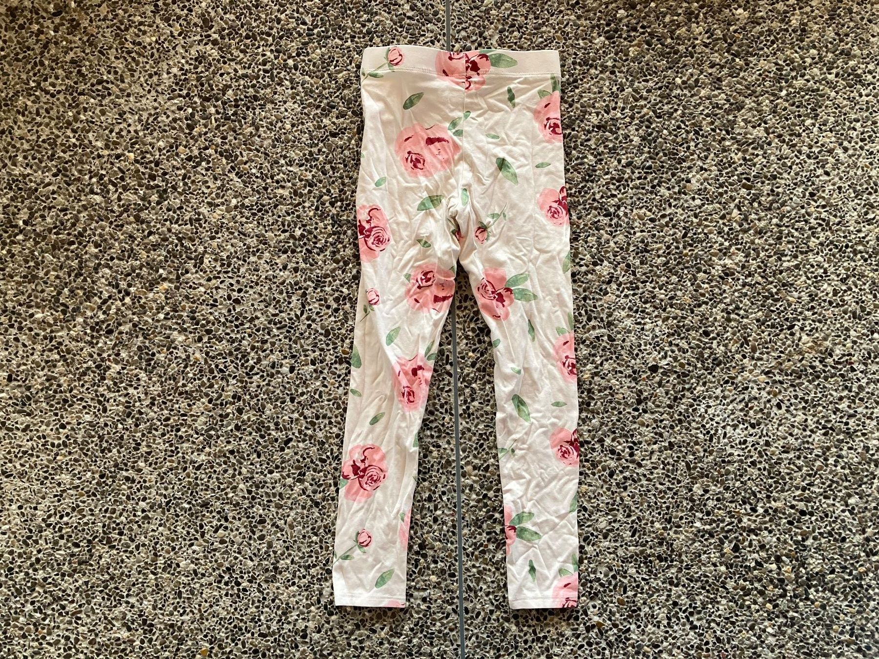 H&M Collant & Leggings: Leggings Rosen, Gr. 134 – Usato da Aetingen venduto da Nadinsky 2