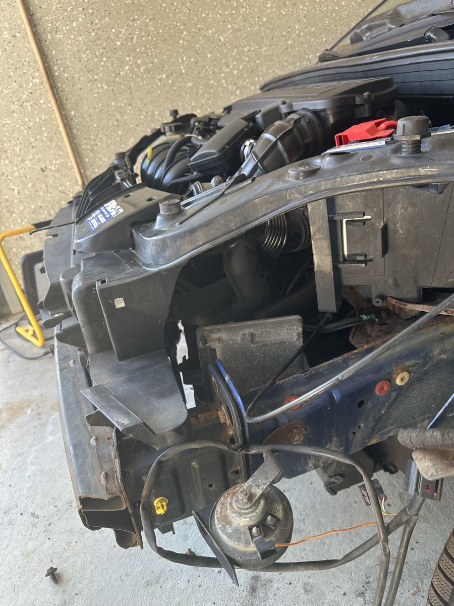 Ford Tutti pezzi di ricambio auto: Kühlerpacket Ford Fiesta ST MK5 – Usato da Goldingen venduto da Leibi101 1
