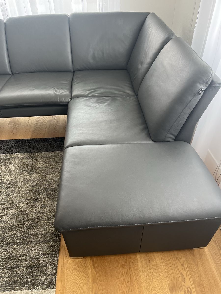 Sofas: Gut erhaltene Eckcouch / Sofa aus echtem Leder, Grau – Gebraucht aus Wittenbach von maggi.gentina 5