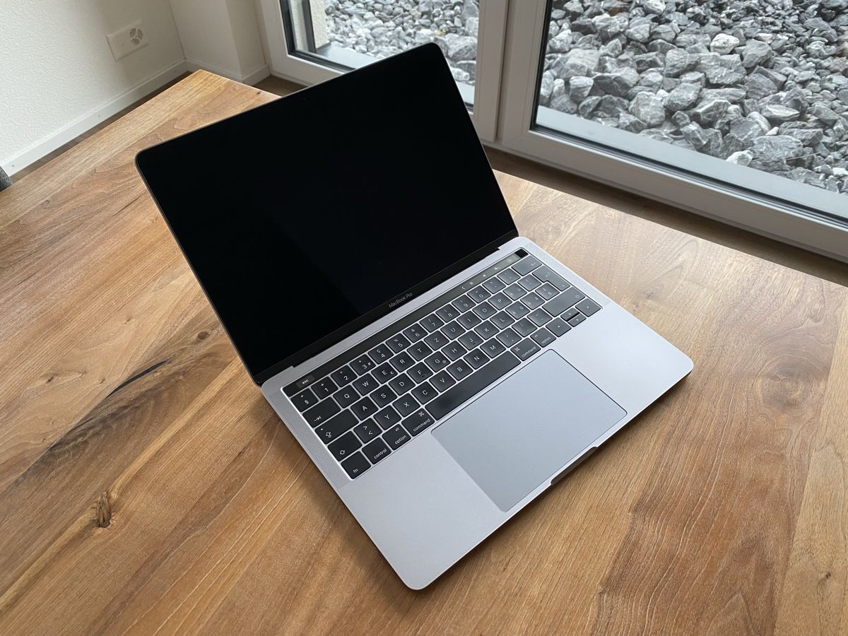 Apple Notebooks: MacBook Pro 13", 2016, Space Grau, optisch in Top Zustand – Gebraucht aus Bazenheid von Fabian911 1