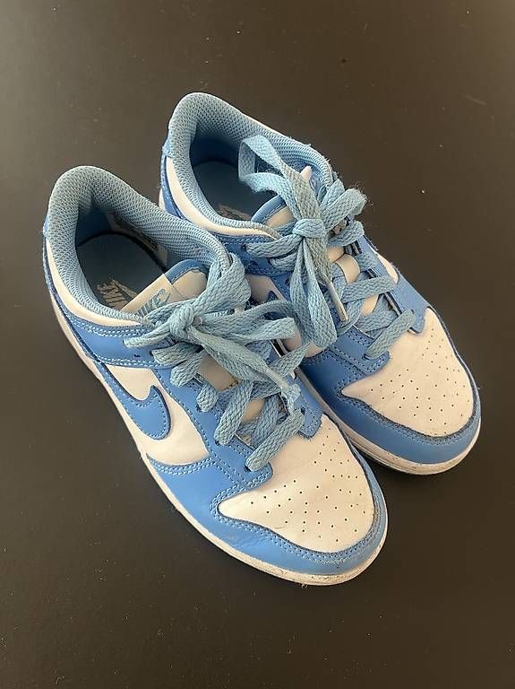 Sneaker Turnschuhe Nike Turnschuhe 33 Nike Turnschuhe 33 - Main Image