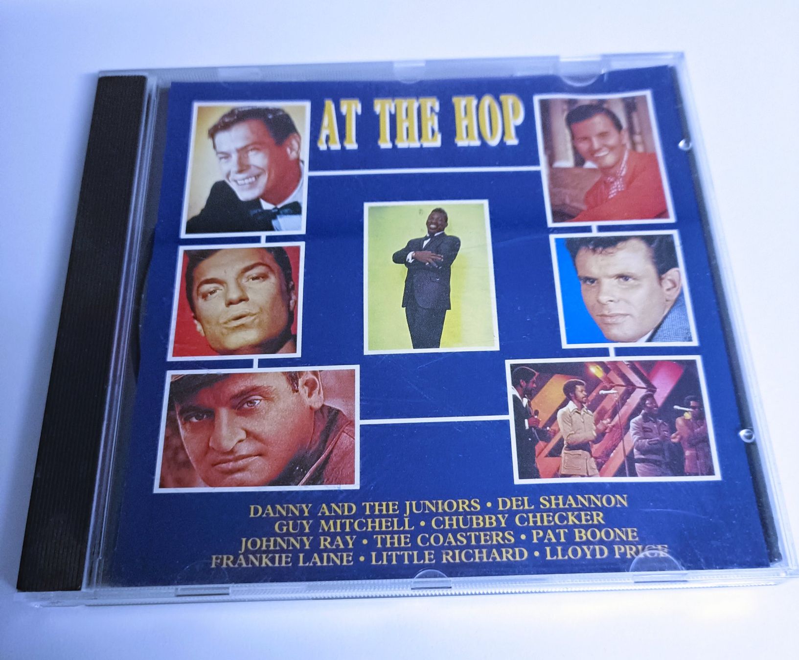 CD: At the Hop - R3 – Usato da Köniz venduto da Listeningthings