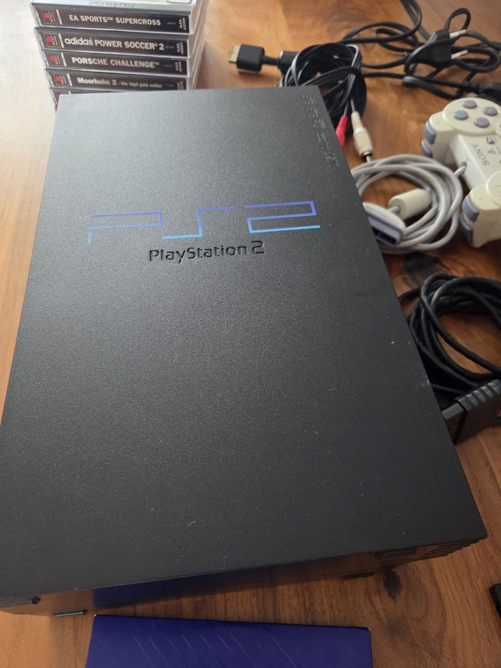 Sony Console: Playstation 2 mit PS2/PS1 Games & Zubehör – Usato da Arbon venduto da pa_trick 8