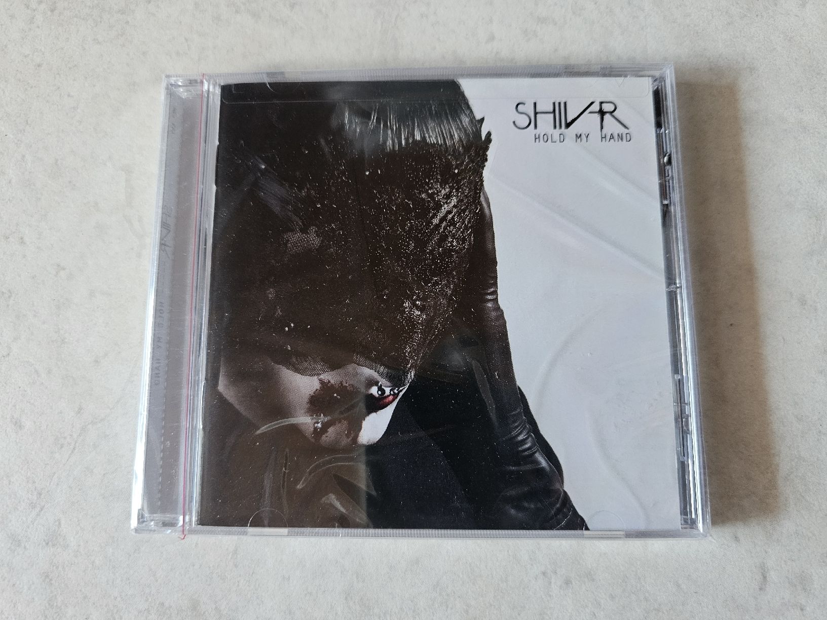 CDs: Shiv-R  -  Hold My Hand  /  Fabrikneu – Neu und originalverpackt aus Schneisingen von backstore24