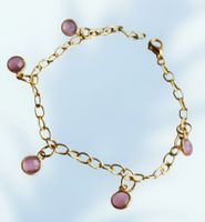 Armband Gold mit Rosenquarz Charms