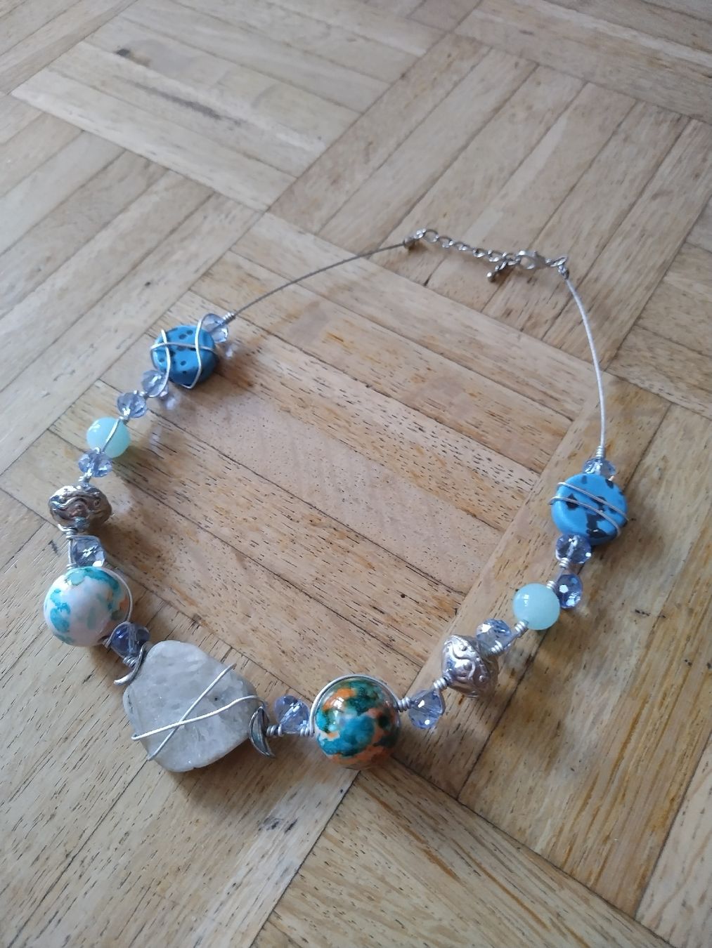Catenine: Collier artisanal perles et pierre véritable été – Nuovo (secondo la descrizione) da Mühleberg venduto da Eliboub