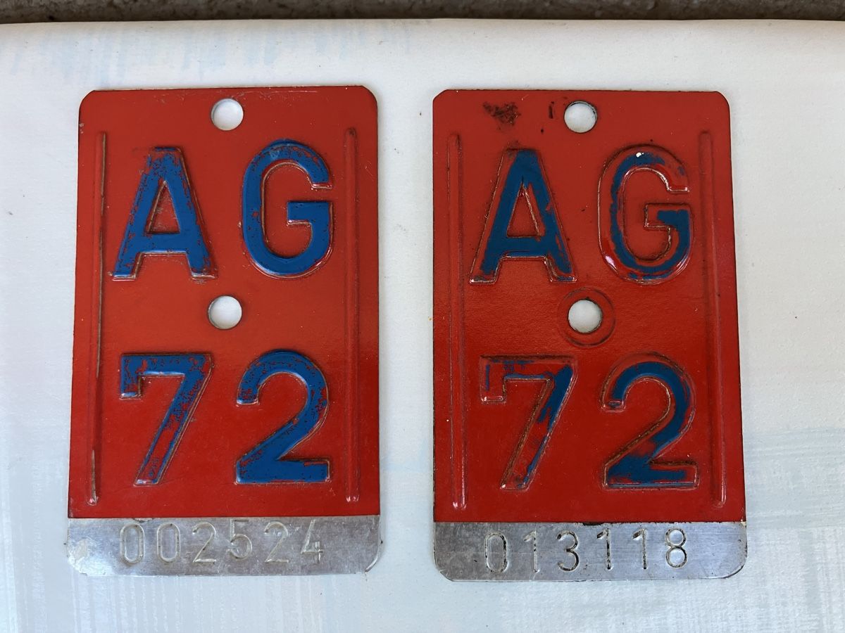 Insegne: Lot Velonummer AG 1972 - 1988 – Usato da Trimbach venduto da cendira 2