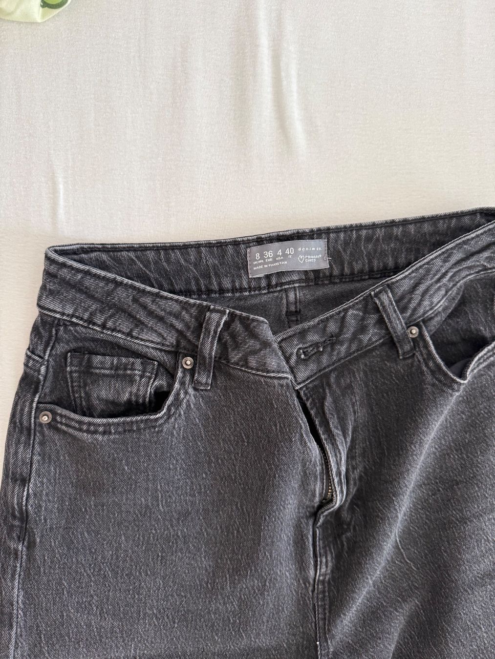 Primark Jeans: Damen Jeans schwarz Grösse 36 – Nuovo (secondo la descrizione) da Nänikon venduto da tob_g7dm 1