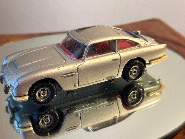 Corgi Toys Modellini d'auto: +  ASTON MARTIN  + – Usato da Winkel venduto da zeho 1