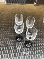 4 Gläser