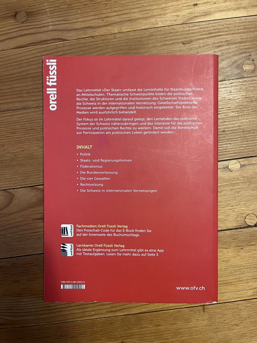Libri: Der Staat Grundlagenbuch – Usato da Winterthur venduto da Milly_z9 1
