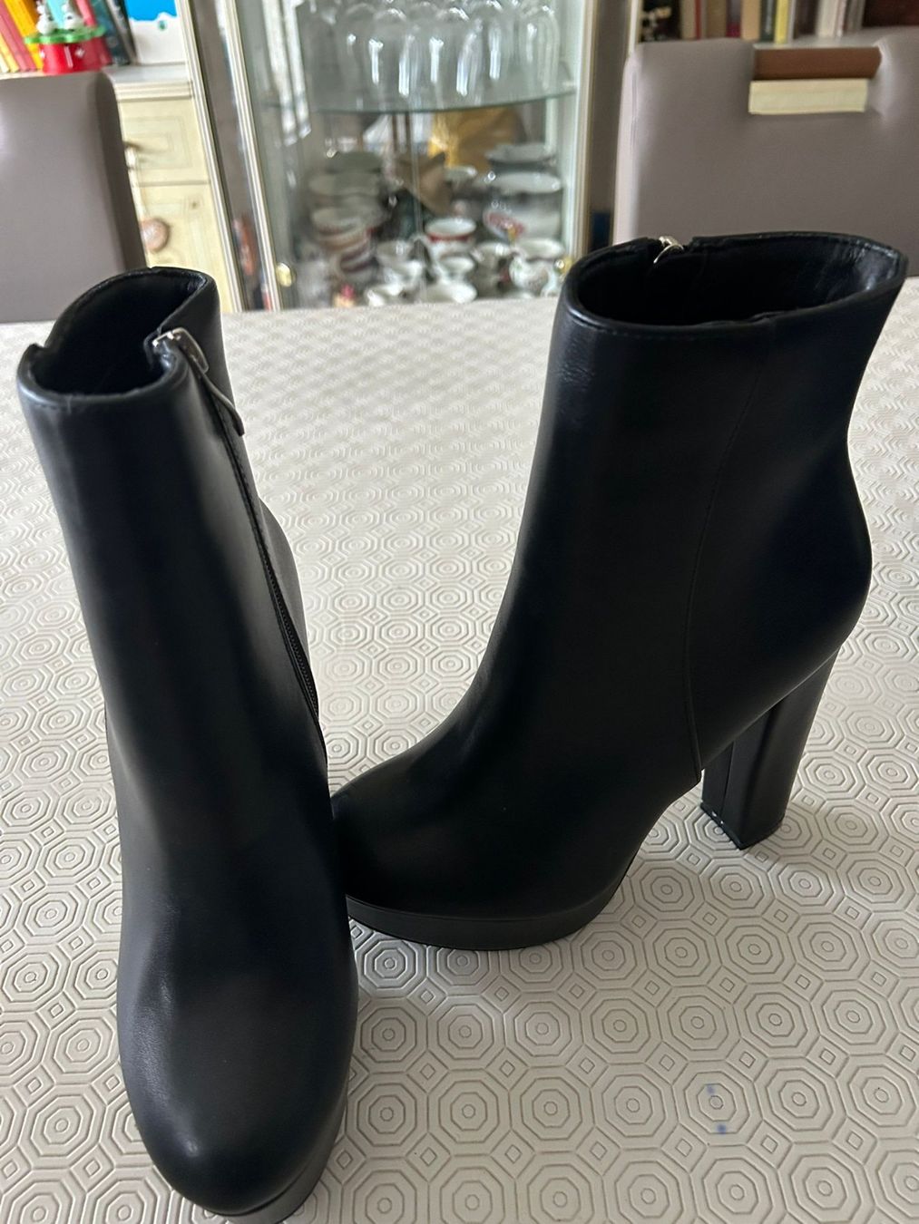 Damenschuhe: Stivaletti neri n.37 – Gebraucht aus Melano von H-Sara