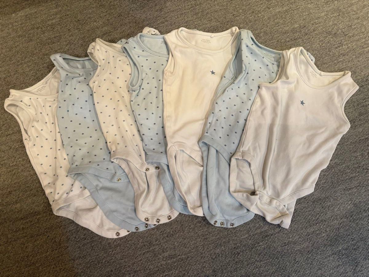 Next Lotti & Set di vestiti: Next Bodys Set 7-teilig Baumwolle Grösse 86 – Usato da Pratteln venduto da Shoppingqueen1983