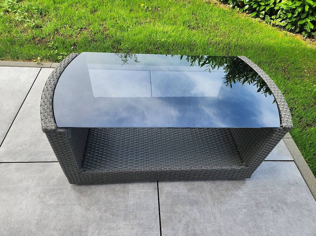 Tische: Gartentisch – Gebraucht aus Allschwil von VIP-84 1