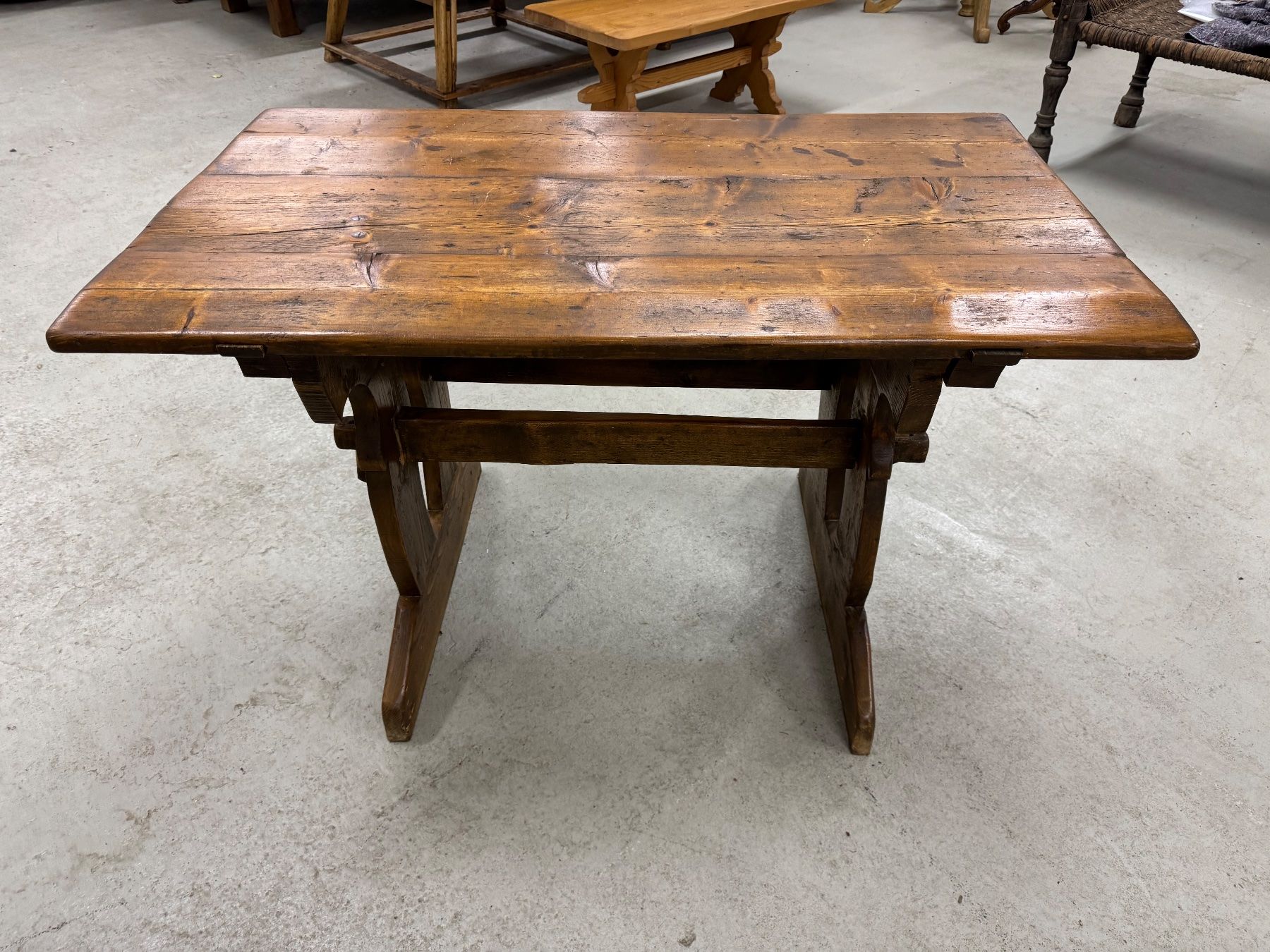 Tavoli: Exquisite Rustic Wooden Table – Usato da Oeschseite venduto da -Luxury-On-Line- 5