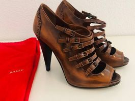BALLY Schuhe braun Lack Gr. 38 (neuwertig)