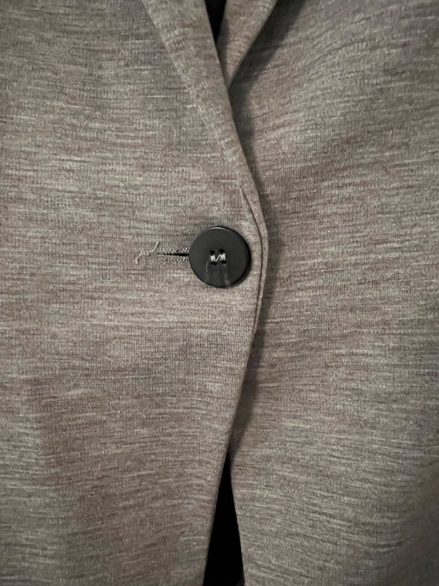 H&M Completi & Tailleur: H&M Blazer grau (Gr. 40) – Usato da Winterthur venduto da mel_wy 2
