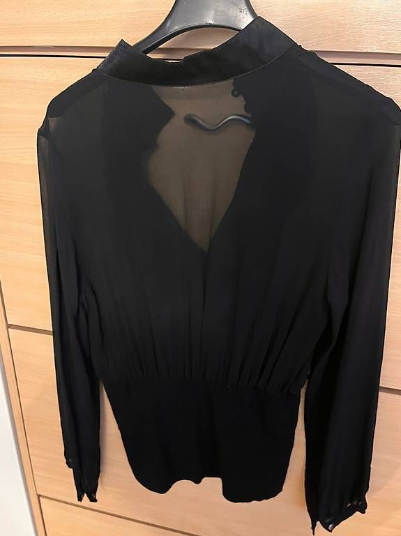 Camicette: Blusa nera a balze Sisley – Usato da Jona venduto da sen_vd8v 2