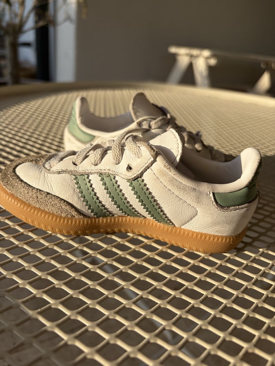 Scarpe per ragazzi: Adidas Samba 23 – Usato da Müllheim Dorf venduto da mbr_5hcg 3