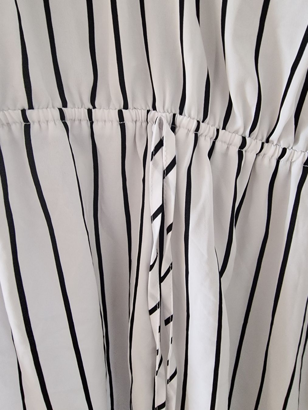 Kleider: Sommerkleid weiss schwarz L – Gebraucht aus Ottenbach von Claurin 2