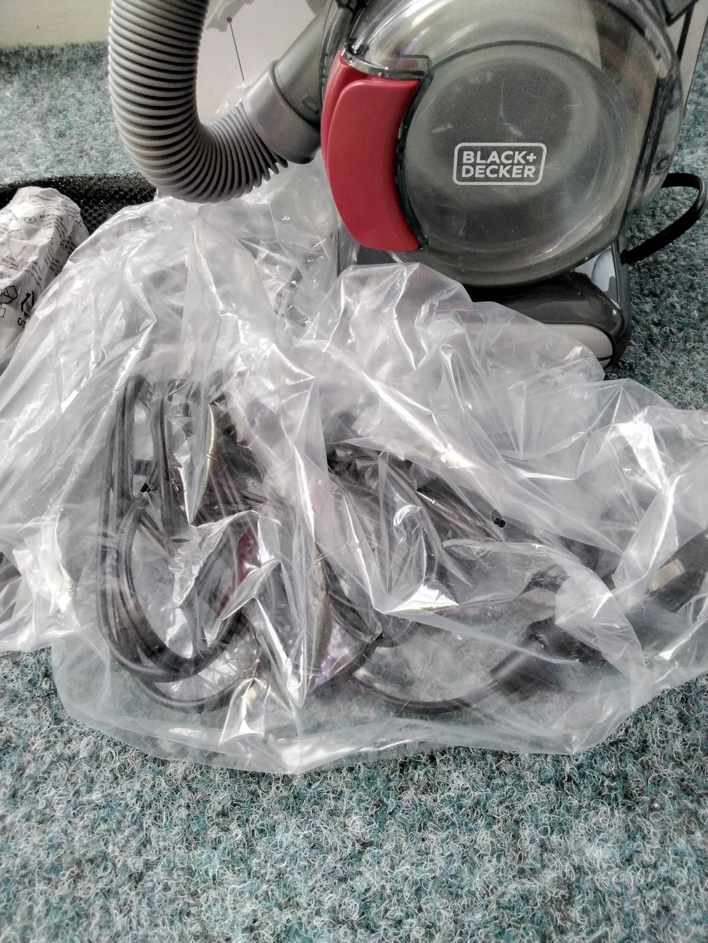 Staubsauger & Zubehör: BLACK + DECKER AUTO SAUGER – Neu und originalverpackt aus Biel/Bienne von dasi3 5