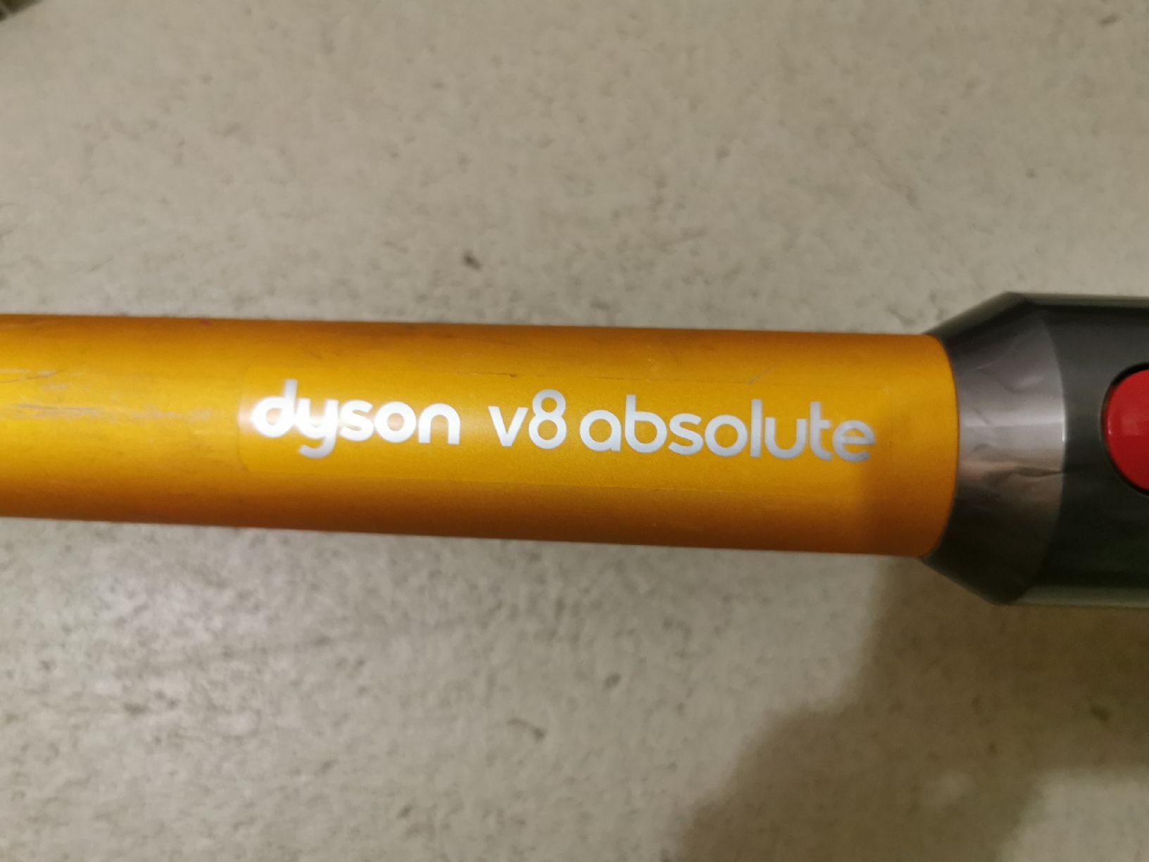 Dyson Aspirapolveri & Accessori: Dyson V8 absolute – Difettoso da Arnegg venduto da michik999 1