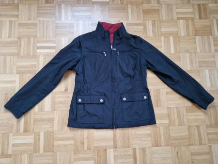 Wendejacke schwarz und dunkle rot Grösse 40