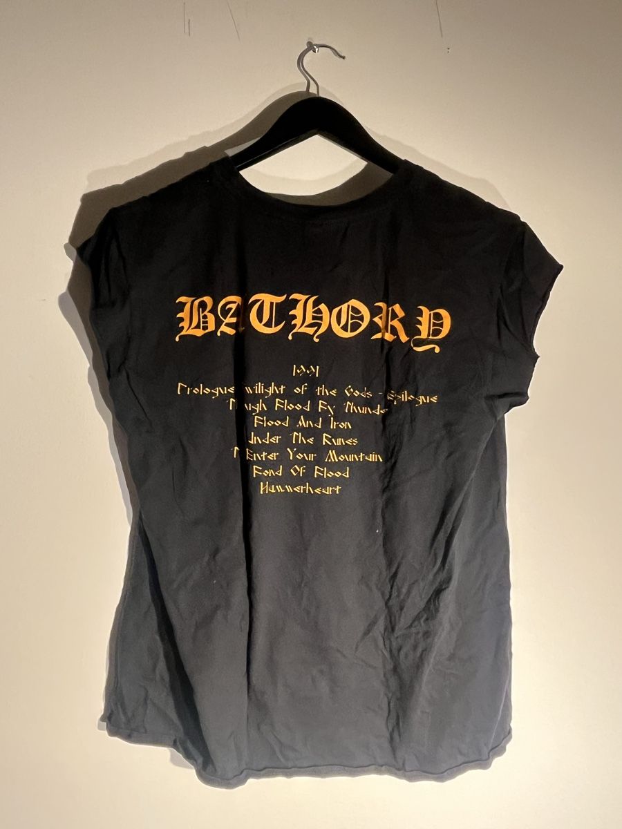 T-shirt: BATHORY SHIRT – Usato da zürich venduto da monosorg 1