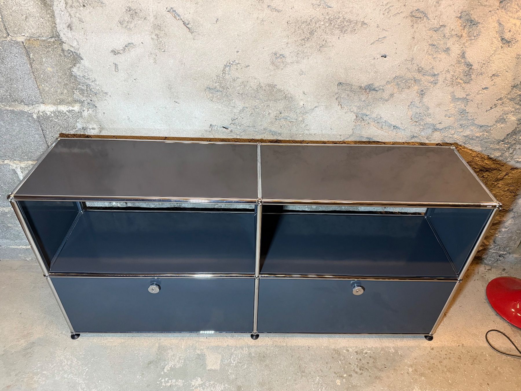 USM Cassettiere: USM Haller Sideboard  Anthrazit - Klappen unten – Usato da Schalunen venduto da Schwende2 6