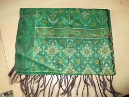 GROSSER LEICHTER SEIDESCHAL AUS SIKKIM NEU CA 180X 60CM