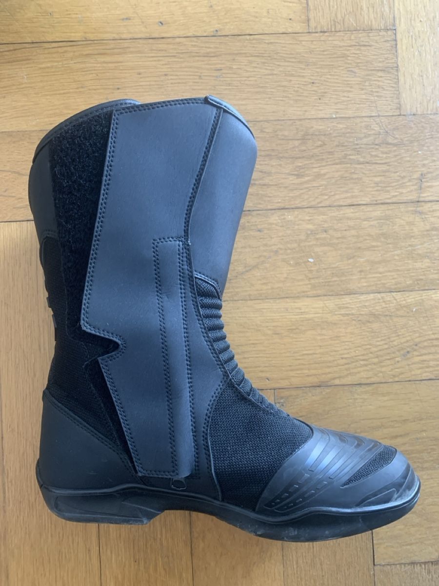 Scarpe da uomo: Motorcycle boots black size 42 – Usato da Zürich venduto da mel_dxr8 2