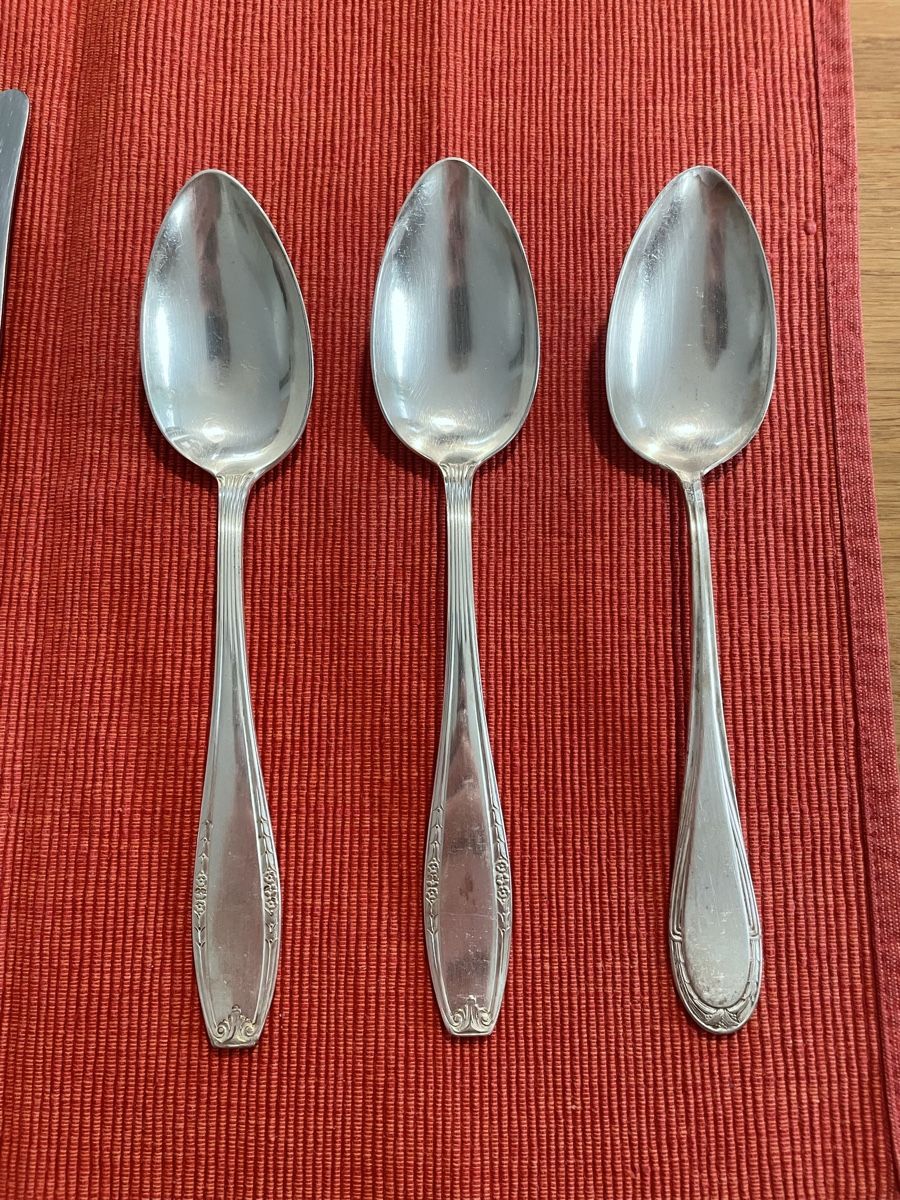 Set di posate: Wellner Silberbesteck - 2 Gabeln/ 2 Messer/ 3 Löffel – Usato da Mollis venduto da Maxi2607 2