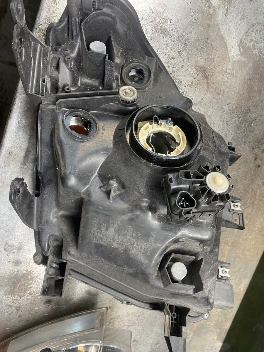 Fari: Ford Ranger Scheinwerfer  – Usato da Rengg venduto da ili_y8wq 4