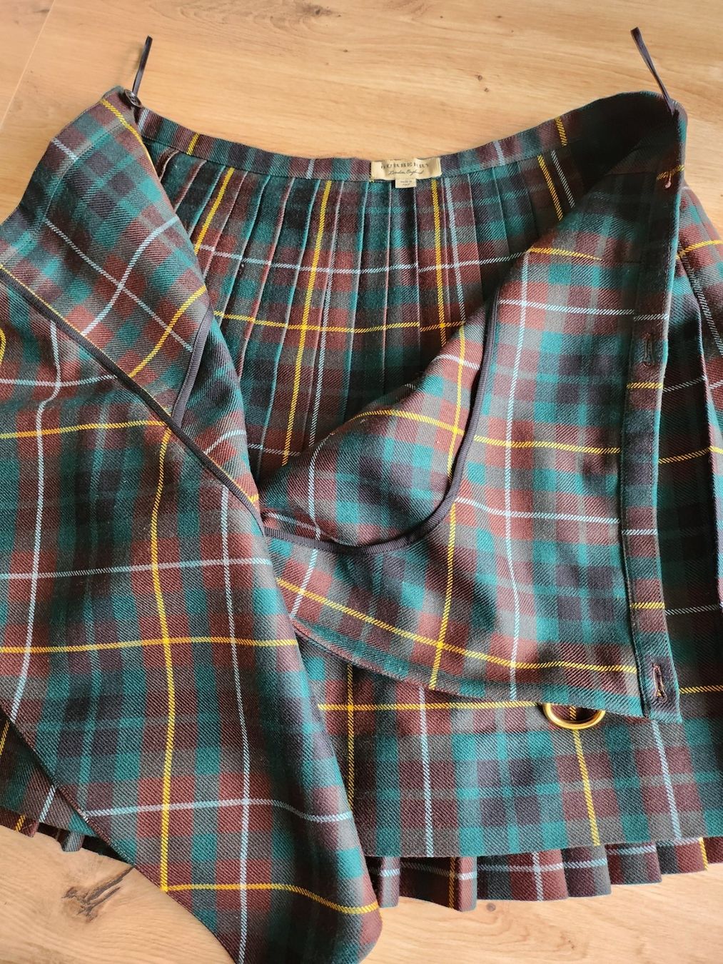Burberry Gonne: Burberry " Rock. Gr.42 – Usato da Dietikon venduto da Oxana01 6