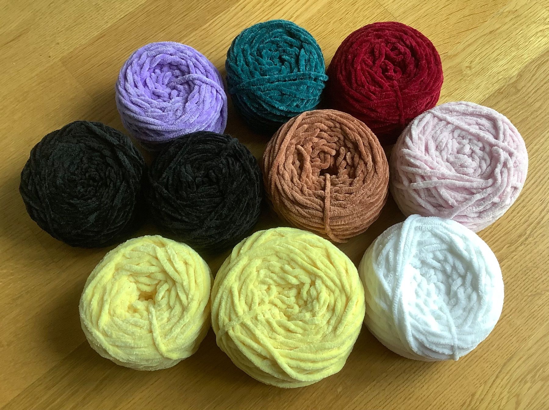 Cordicelle & Fili: 10x Chenille Bambi Garn – Usato da Adliswil venduto da Compardo